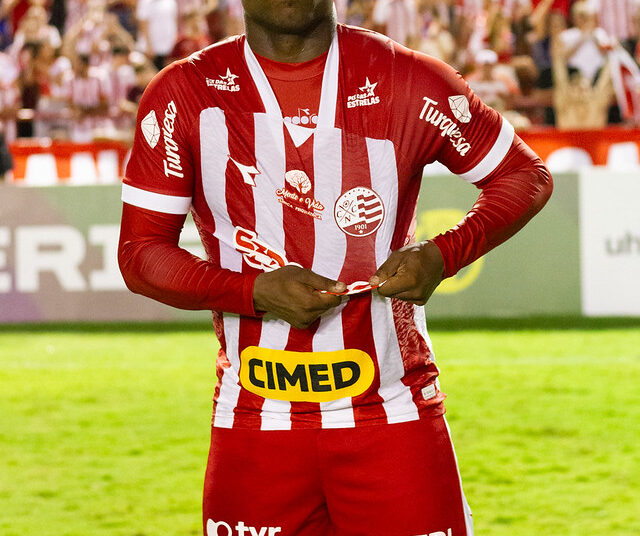 Igor Bolt vibra com gol marcado e bom momento do Náutico na temporada