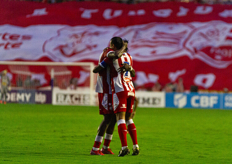 Náutico bate o Ituano nos Aflitos e avança ao quadrangular na 3° colocação