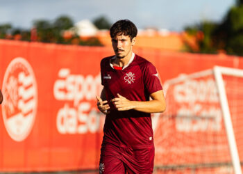 Marco Antonio vem treinando normalmente com elenco alvirrubro. Foto: Gabriel França/Náutico