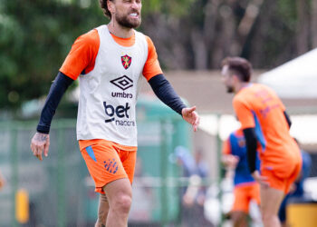 Lucas Lima lidera a lista de jogadores pendurados do elenco Rubro-negro. Foto: Paulo Paiva/Sport