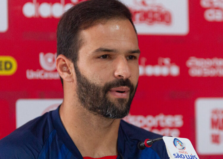 Náutico: Muriel reforça confiança no elenco e mira recuperação na Série C