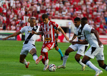 Náutico é superado pela Ponte Preta e fica em situação complicada no quadrangular da Série C
