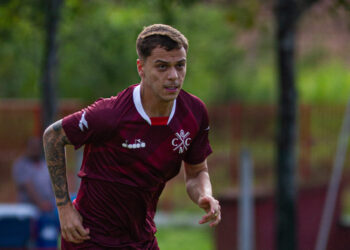 Náutico contrata o meia Vitinho, ex-Goiás, para a reta final da Série C