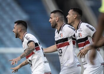 Santa Cruz vence o Maranhão fora de casa e larga na frente na semifinal da Série D