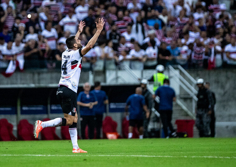 Santa Cruz: William Alves mantém confiança na conquista do título da Série D