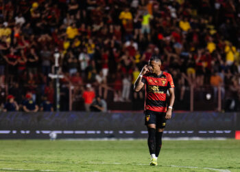 Sport: Reintegrado, Léo Pereira volta a ficar à disposição de Daniel Paulista