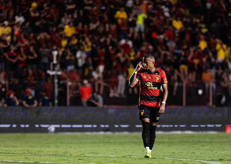 Sport: Reintegrado, Léo Pereira volta a ficar à disposição de Daniel Paulista