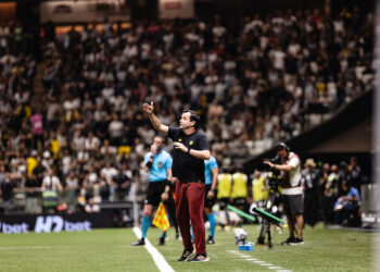 Sport: Daniel Paulista cita falta de efetividade e lamenta erros em derrota para o Atlético/MG
