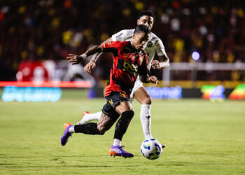 Sport busca empate contra o Ceará em segundo tempo agitado na Ilha do Retiro