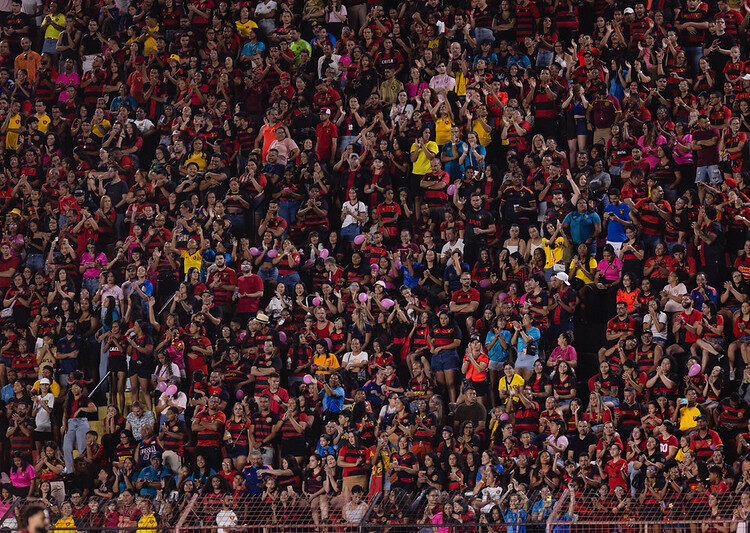 Cânticos homofóbicos relatados em súmula colocam Sport sob risco de punição