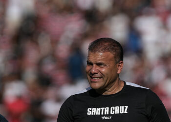 Paysandu sonda executivo de futebol do Santa Cruz visando 2026