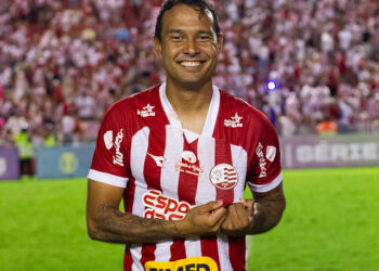 Durante as férias, Vinícius treina no CT do Náutico visando a próxima temporada