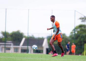 Confira retornos e desfalques do Sport para enfrentar o Vitória