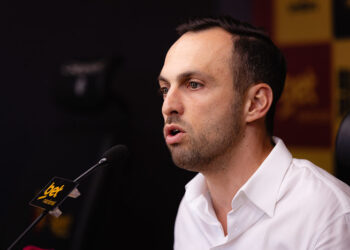 Diretor do Sport fala sobre negociação de Riquelme com o Botafogo: “Top 10 do Nordeste”