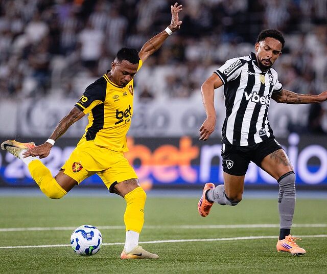 Léo Pereira tentou mas Sport perdeu mais uma no Brasileirão. Foto: Paulo Paiva/Sport