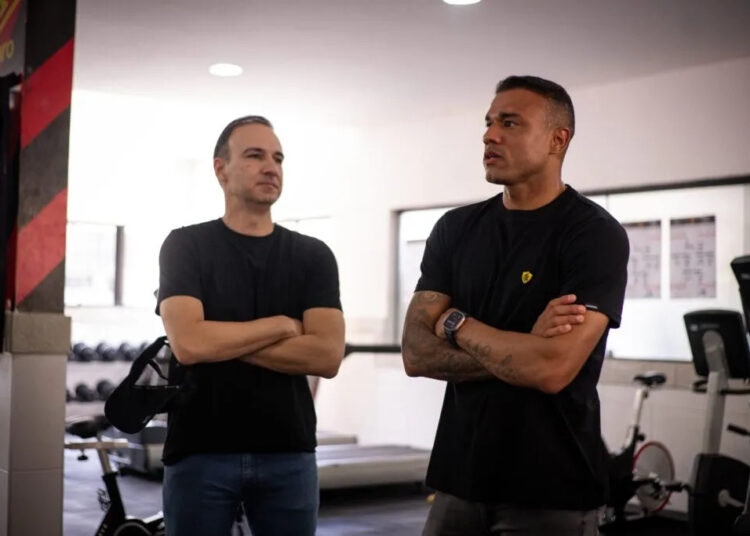 Roger Silva desembarca no Recife para assumir o Sport e diz: “Serei um representante da torcida em campo”