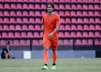 Gonçalo Paciência não seguirá no Sport para a próxima temporada