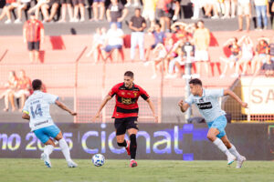 Sport foi goleado pelo Grêmio na Ilha do Retiro. Foto: Paulo Paiva/Sport
