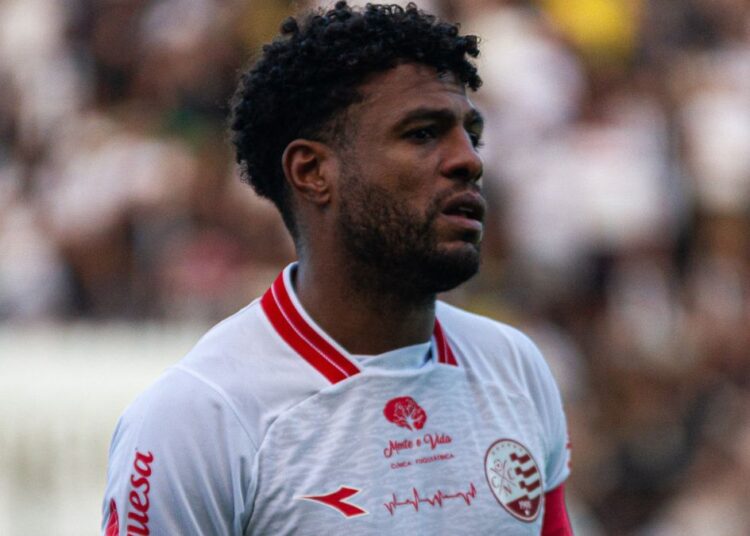 Náutico acerta renovação com Auremir para 2026. Foto: Gabriel França/Náutico