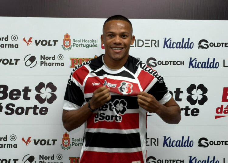 Apresentado, Robinho projeta temporada de sucesso em retorno ao Santa Cruz