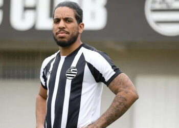 Náutico oficializa contratação do lateral-esquerdo Yuri Silva, ex-Athletic/MG