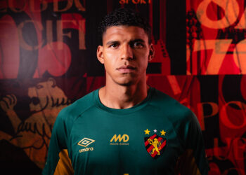 Sport confirma contratação do goleiro Halls, ex-Vasco e Vila Nova