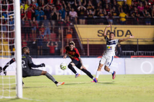 Barletta marcou para o Sport contra o Decisão. Foto: Paulo Paiva/Sport