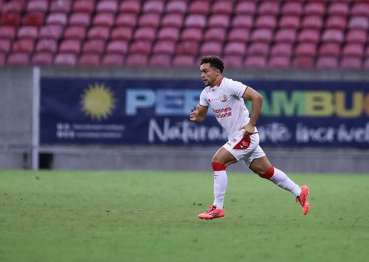 Náutico oficializa empréstimo de Kayon ao Botafogo/PB