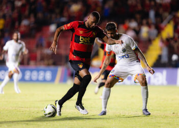 Sport encara o Maguary em Bonito. Foto: Paulo Paiva/Sport