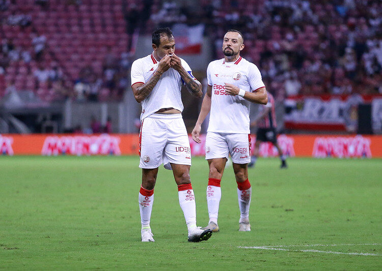 Náutico chega embalado para encara o Retrô nos Aflitos. Foto: Rafael Vieira/CNC