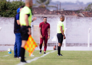 “Nosso comportamento foi abaixo do esperado”, diz Roger após empate do Sport com o Maguary