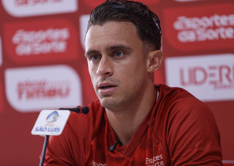 Felipe Saraiva destaca adaptação ao Náutico e projeta evolução na temporada