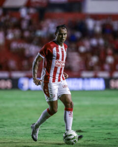 Vinicius é uma das armas do Náutico para encara o Vitória-PE. Foto: Rafael Vieira/CNC