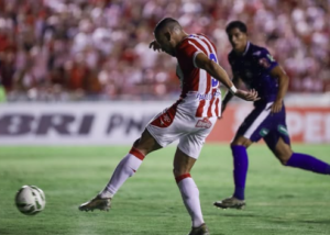 Paulo Sérgio decide para o Náutico na estréia do Pernambucano 2026. Foto: Rafael Vieira/Náutico