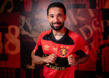 Sport confirma contratação do atacante Clayson, ex-Coritiba