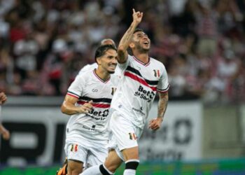 Santa Cruz bate o Decisão na estreia do Campeonato Pernambucano