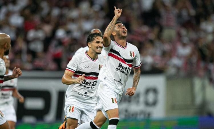 Santa Cruz bate o Decisão na estreia do Campeonato Pernambucano