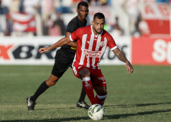 Náutico ganha do Vitória em Bonito em jogo com muitos gols. Foto: Rafael Vieira/CNC
