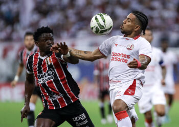 Náutico e Santa Cruz duelam pela semifinal do Campeonato Pernambucano 2026. Foto: Rafael Vieira/CNC