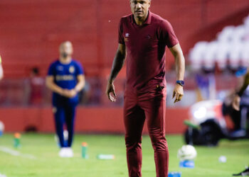 Após triunfo sobre o Retrô, técnico do Sport reconhece desempenho abaixo do esperado