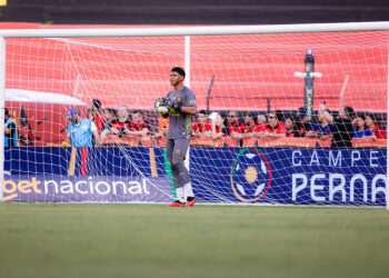 Sport: Roger Silva sai em defesa de Halls e enxerga “cobrança excessiva” sobre o atleta