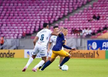 Retrô é derrotado pelo Uberlândia na Arena e se despede da Copa do Brasil