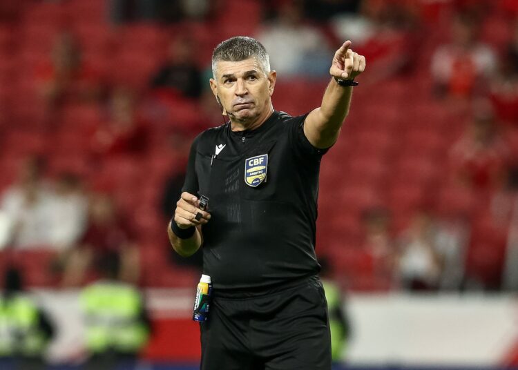 Marcelo de Lima Henrique será o arbitro da final do Campeonato Pernambucano 2026. Foto: Pedro H. Tesch/Getty Images