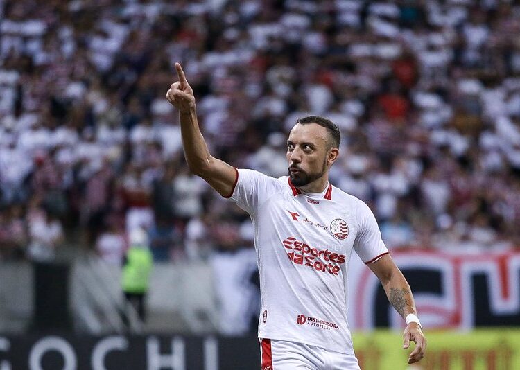 Lesionado, Paulo Sérgio vira ausência no Náutico contra o Atlético-GO