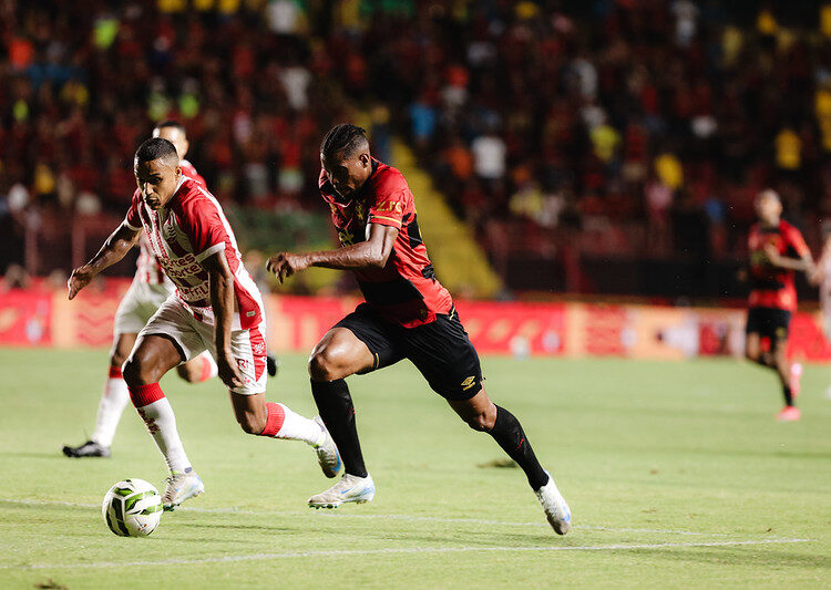 Em partida eletrizante, Sport e Náutico empatam no primeiro jogo da final do Campeonato Pernambucano