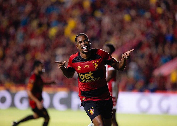 Iury Castilho é o destaque do Sport para o jogo contra o Anápolis. Foto: Paulo Paiva/Sport