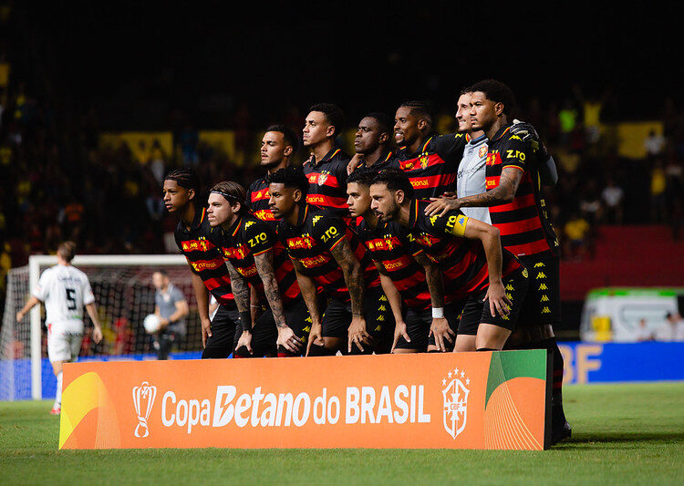 Sport encara o Atlhetic pela quarta fase da Copa do Brasil. Foto: Paulo Paiva/Sport