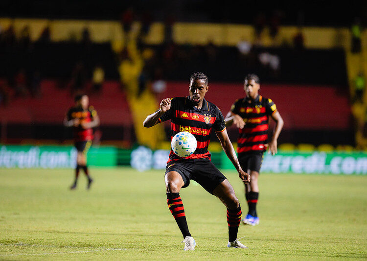 Sport encara o Athletic pela Copa do Brasil. Foto: Paulo Paiva/Sport