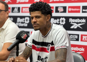 Com discurso confiante, Tiago Marques é apresentado no Santa Cruz