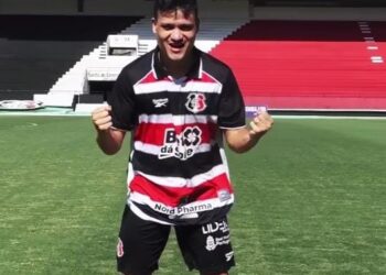 Santa Cruz oficializa contratação do atacante Ronald, ex-Tombense-MG